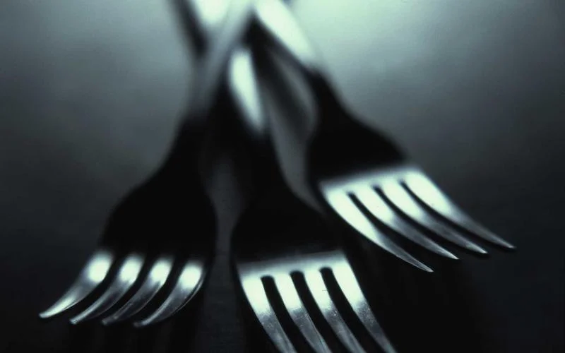 Pulizie del bagno in 15 minuti: ordine visivo con pochi prodotti